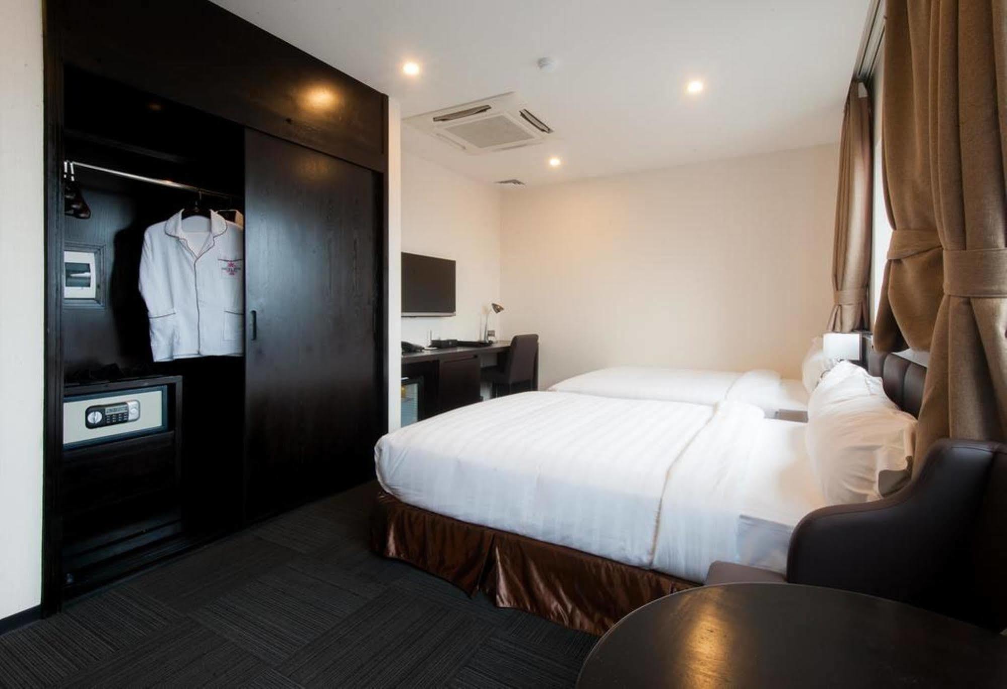 Sakura Hotel Hanoi Zewnętrze zdjęcie