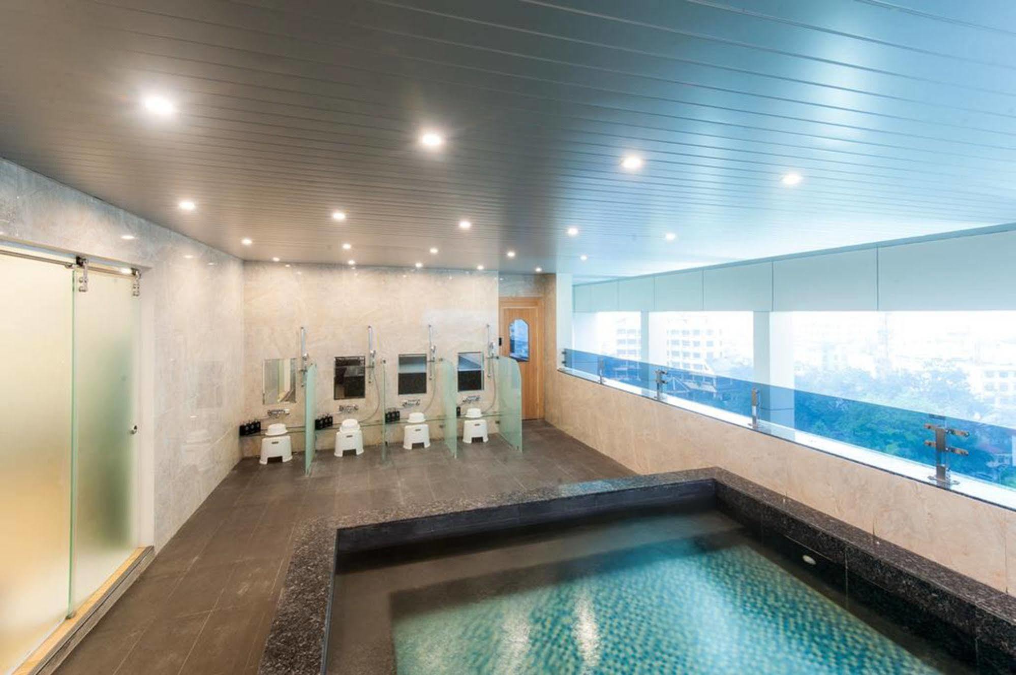 Sakura Hotel Hanoi Zewnętrze zdjęcie