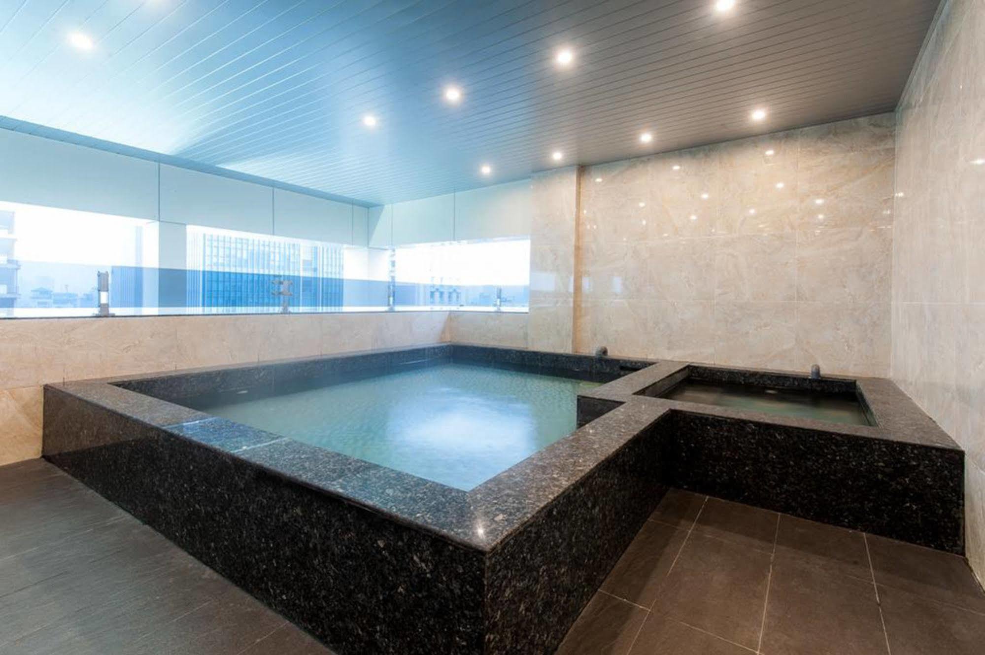 Sakura Hotel Hanoi Zewnętrze zdjęcie