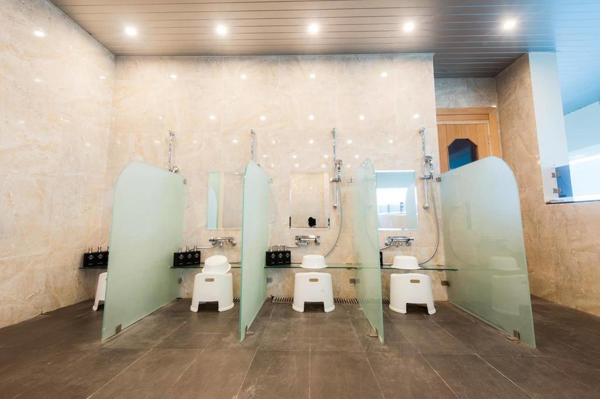 Sakura Hotel Hanoi Zewnętrze zdjęcie